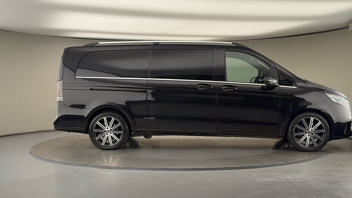 Used Mercedes-Benz V-Class 2024 for sale - 76211089: Photo 16