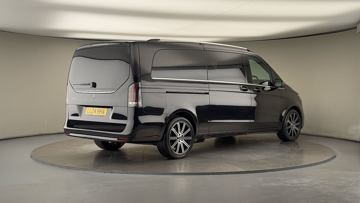 Used Mercedes-Benz V-Class 2024 for sale - 76211089: Photo 21