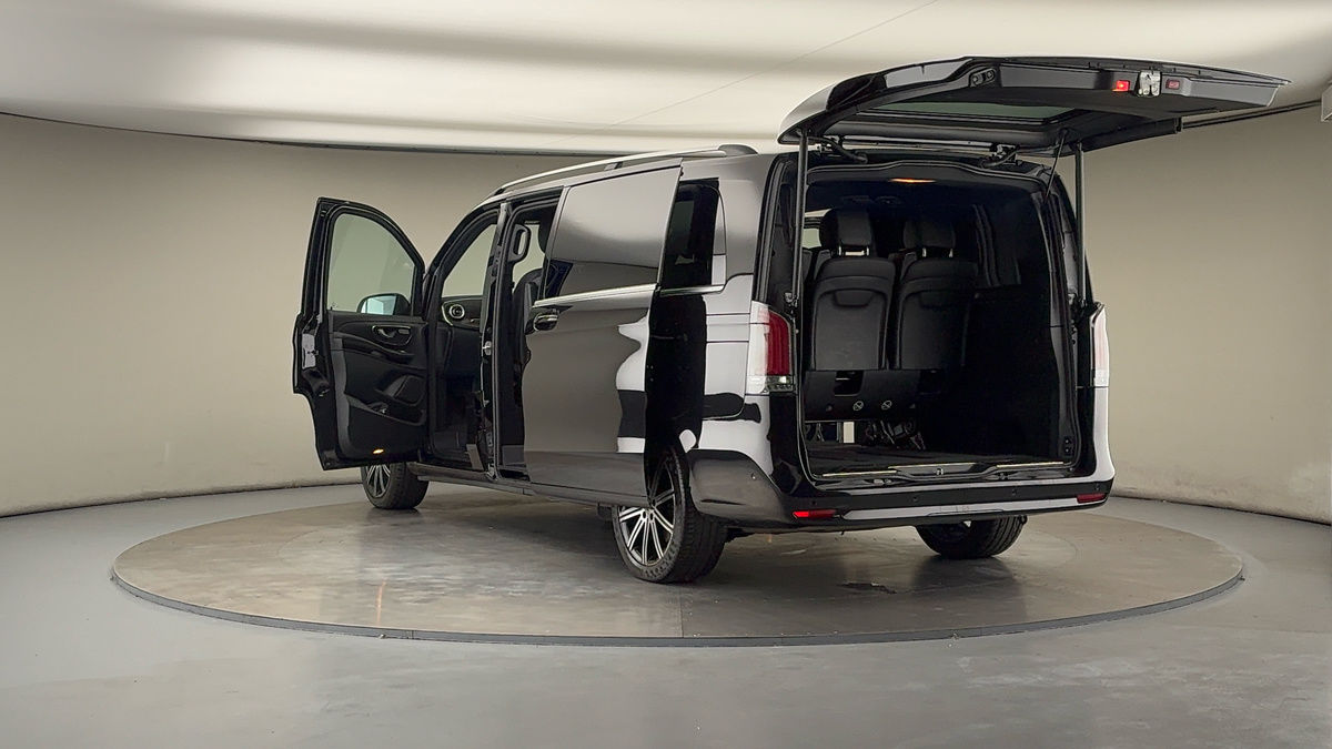 Used Mercedes-Benz V-Class 2024 for sale - 76211089: Photo 23