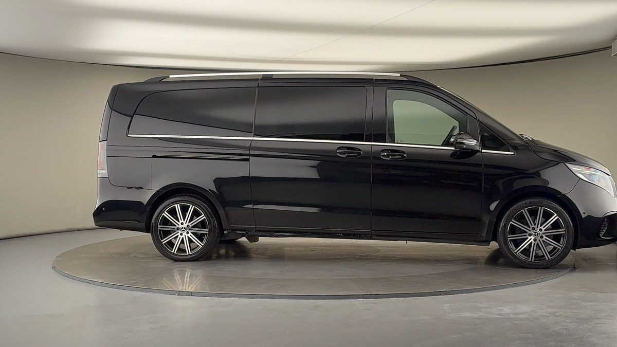 Used Mercedes-Benz V-Class 2024 for sale - 76211089: Photo 37