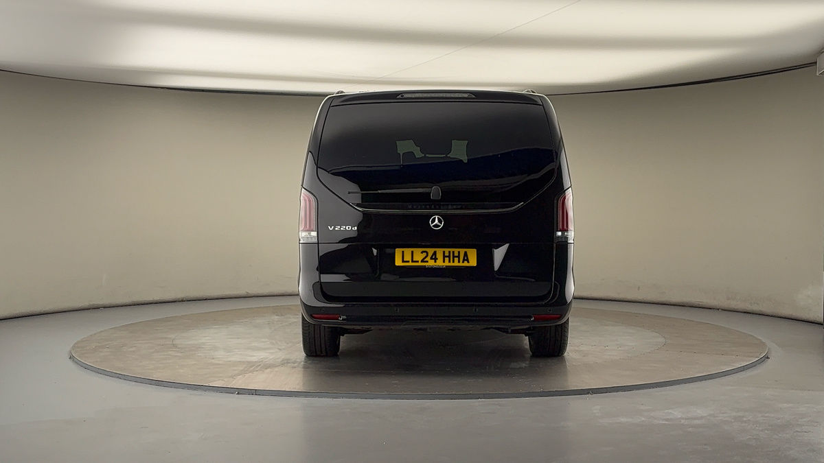 Used Mercedes-Benz V-Class 2024 for sale - 76211089: Photo 4