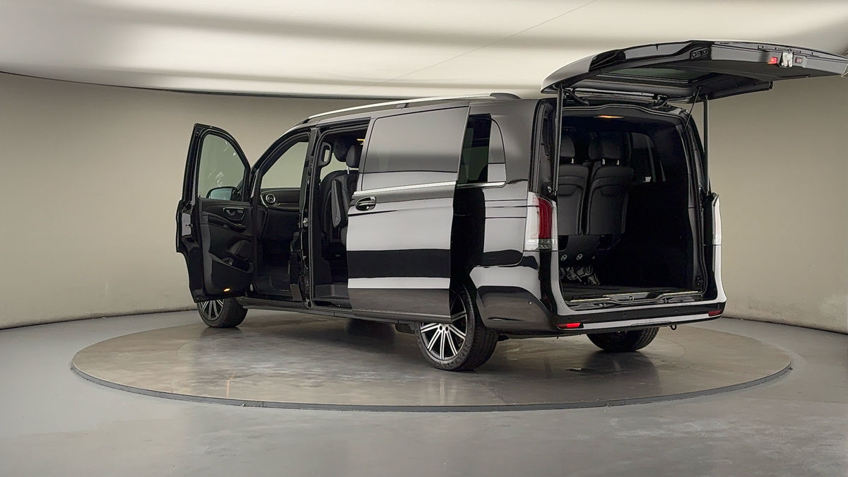 Used Mercedes-Benz V-Class 2024 for sale - 76211089: Photo 44