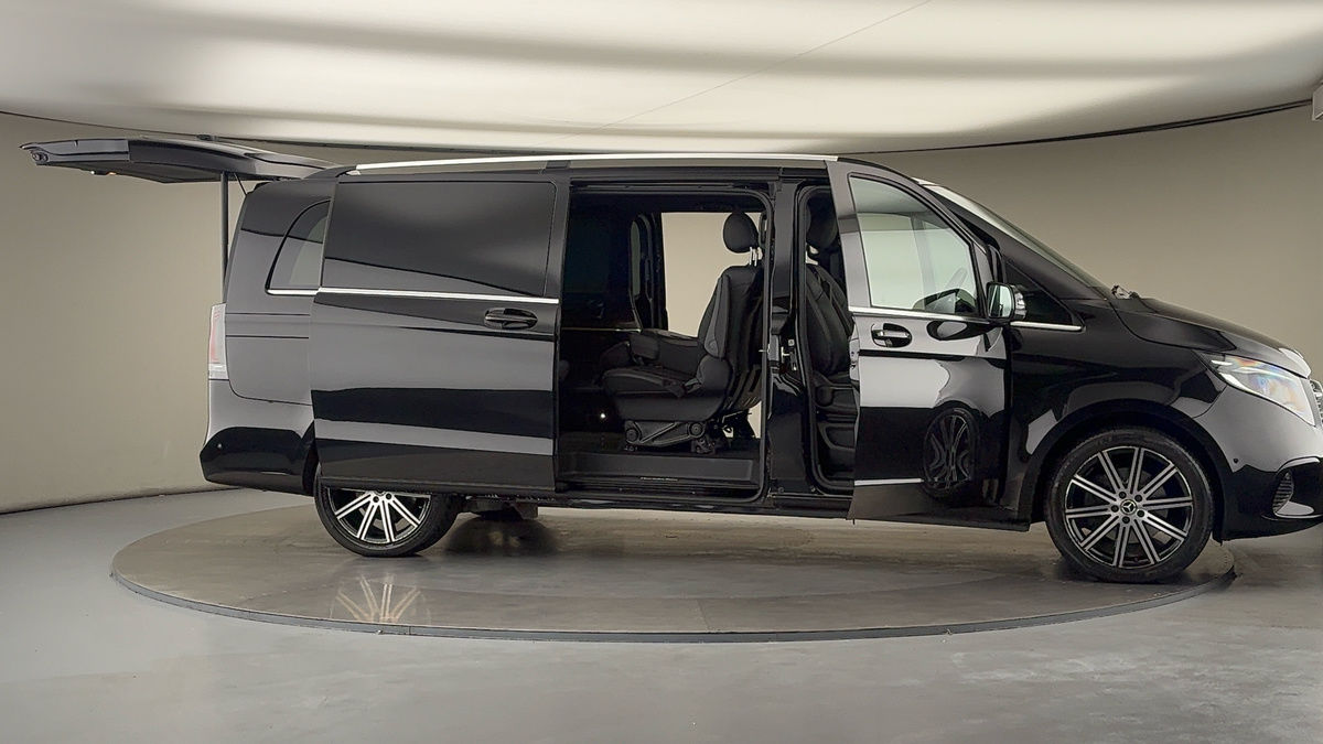 Used Mercedes-Benz V-Class 2024 for sale - 76211089: Photo 56