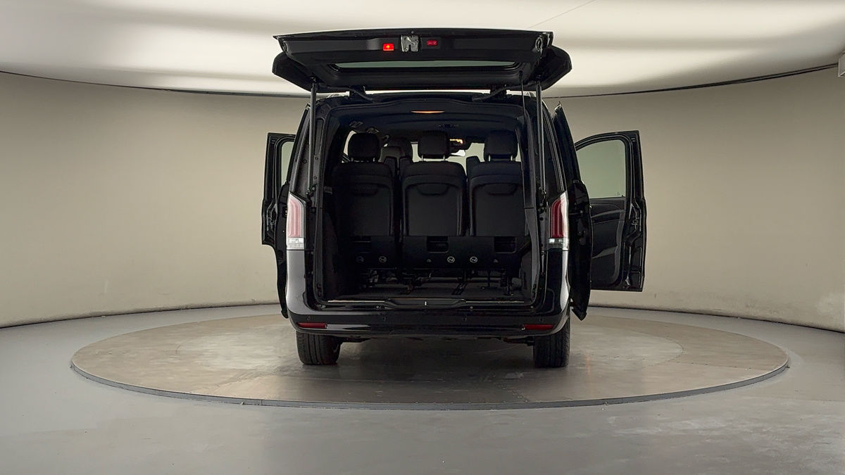 Used Mercedes-Benz V-Class 2024 for sale - 76211089: Photo 61