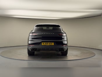 Used Porsche Cayenne 2019 for sale - 75560598: Photo