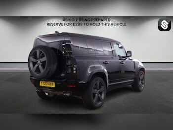 Used Land Rover Defender 110 2023 for sale - 78412930: Photo