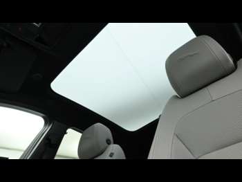 Used Jaguar E-Pace 2022 for sale - 74030110: Photo