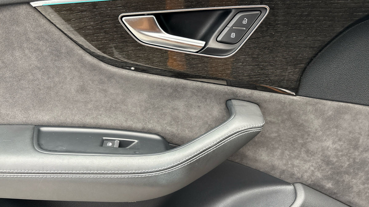 Used Audi SQ8 2022 for sale - 76256965: Photo 19