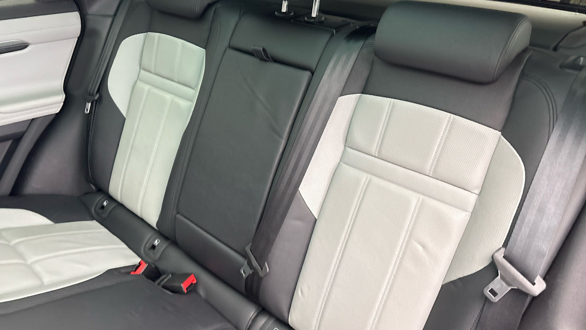 Used Land Rover Range Rover Evoque 2023 for sale - 75912437: Photo 8