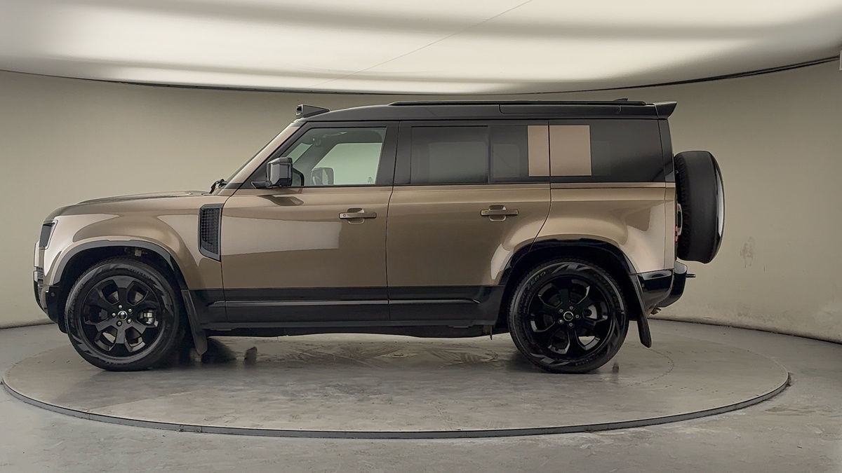Used Land Rover Defender 110 2024 for sale - 77749390: Photo 15