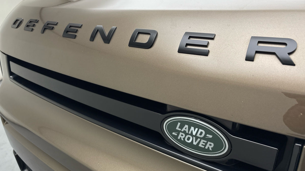 Used Land Rover Defender 110 2024 for sale - 77749390: Photo 24