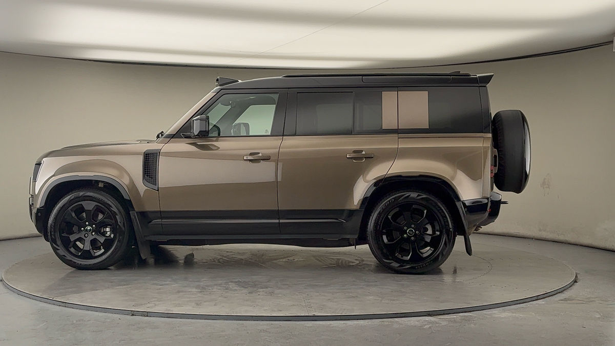 Used Land Rover Defender 110 2024 for sale - 77749390: Photo 27