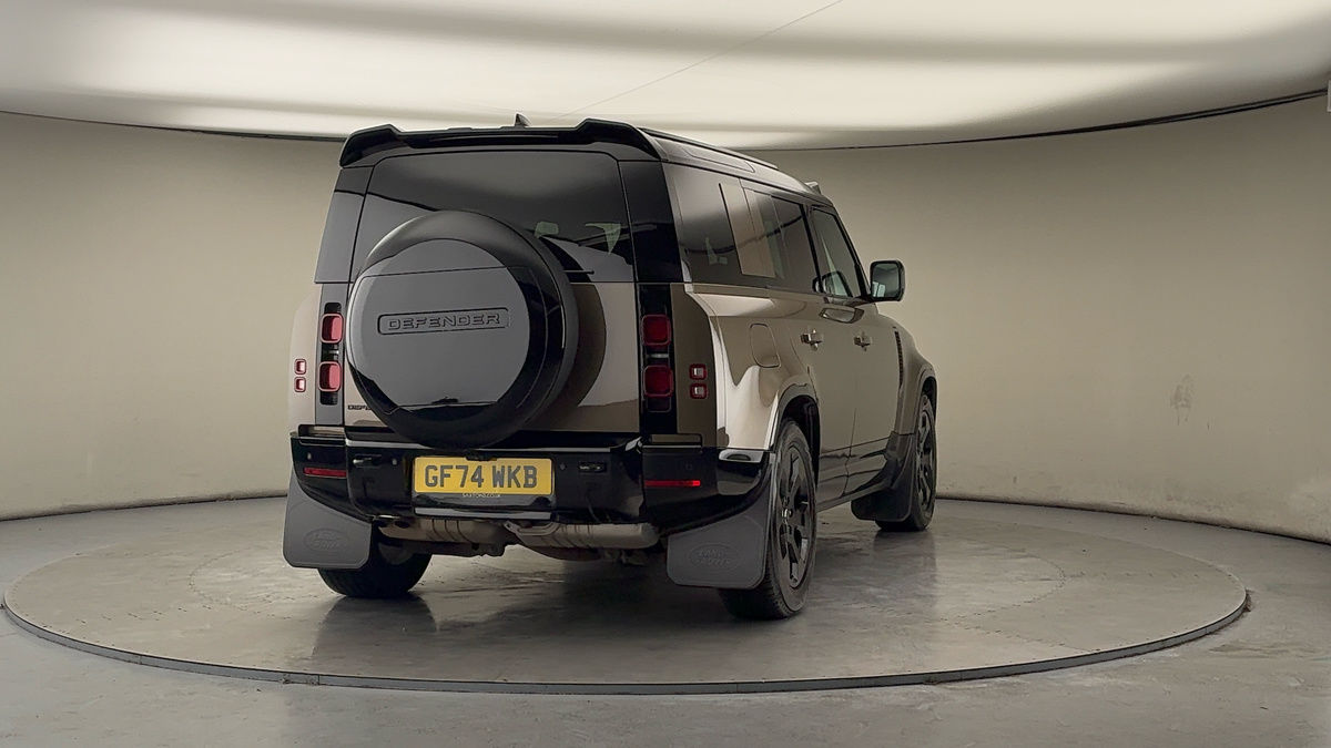 Used Land Rover Defender 110 2024 for sale - 77749390: Photo 40