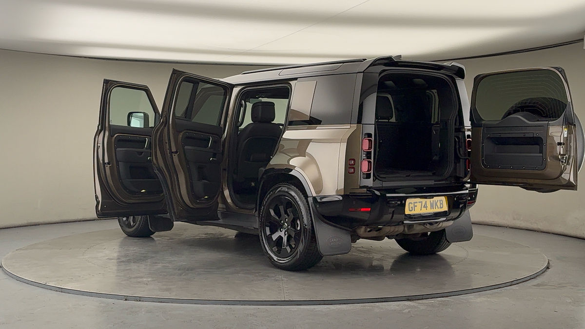 Used Land Rover Defender 110 2024 for sale - 77749390: Photo 43