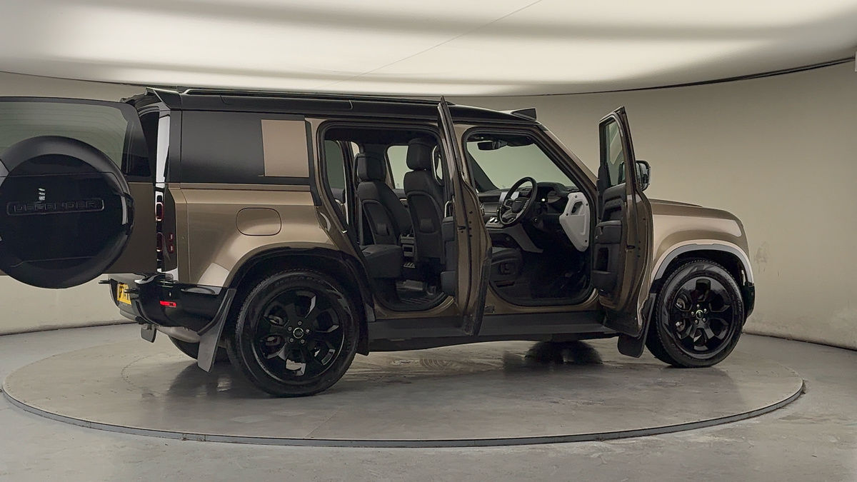 Used Land Rover Defender 110 2024 for sale - 77749390: Photo 57