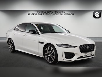 2024 - 2.0 P250i R-Dynamic HSE Black Saloon 4dr Petrol Auto Euro 6 (s/s) (250 ps)