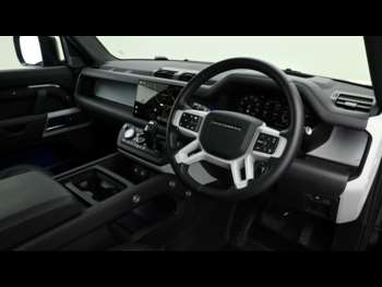 Used Land Rover Defender 110 2024 for sale - 74858300: Photo