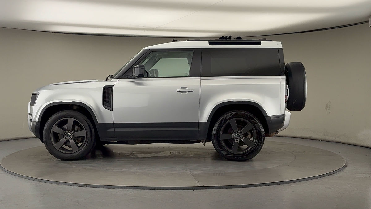 Used Land Rover Defender 90 2021 for sale - 76387100: Photo 15