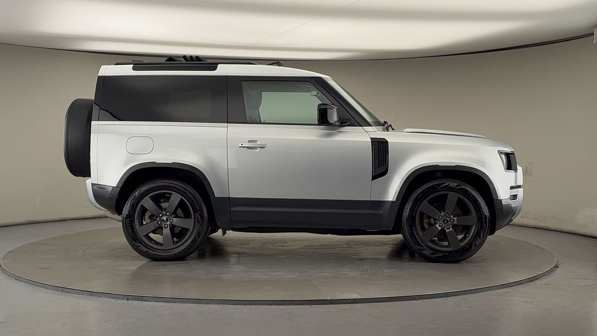 Used Land Rover Defender 90 2021 for sale - 76387100: Photo 16