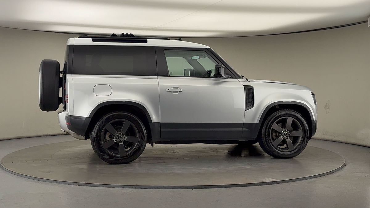 Used Land Rover Defender 90 2021 for sale - 76387100: Photo 38