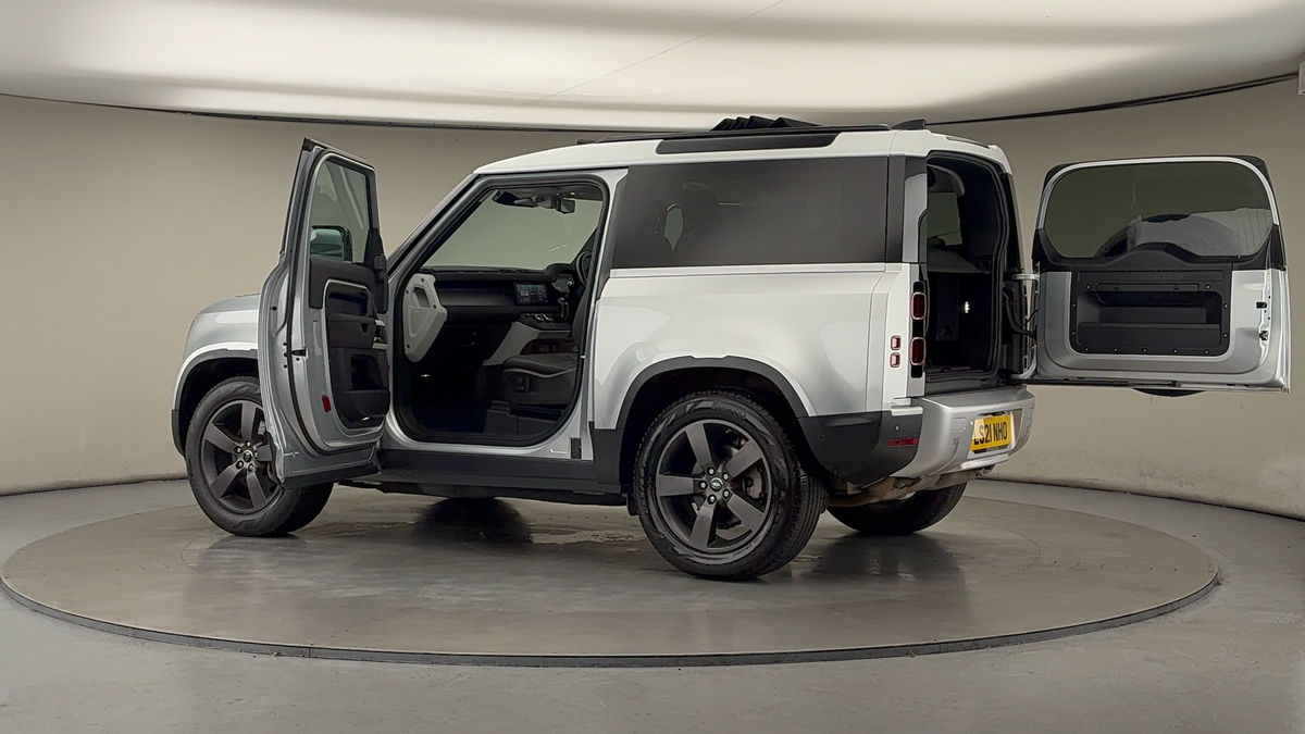 Used Land Rover Defender 90 2021 for sale - 76387100: Photo 46