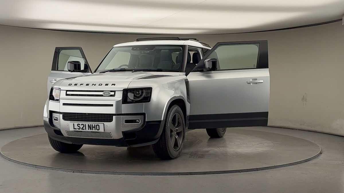 Used Land Rover Defender 90 2021 for sale - 76387100: Photo 51