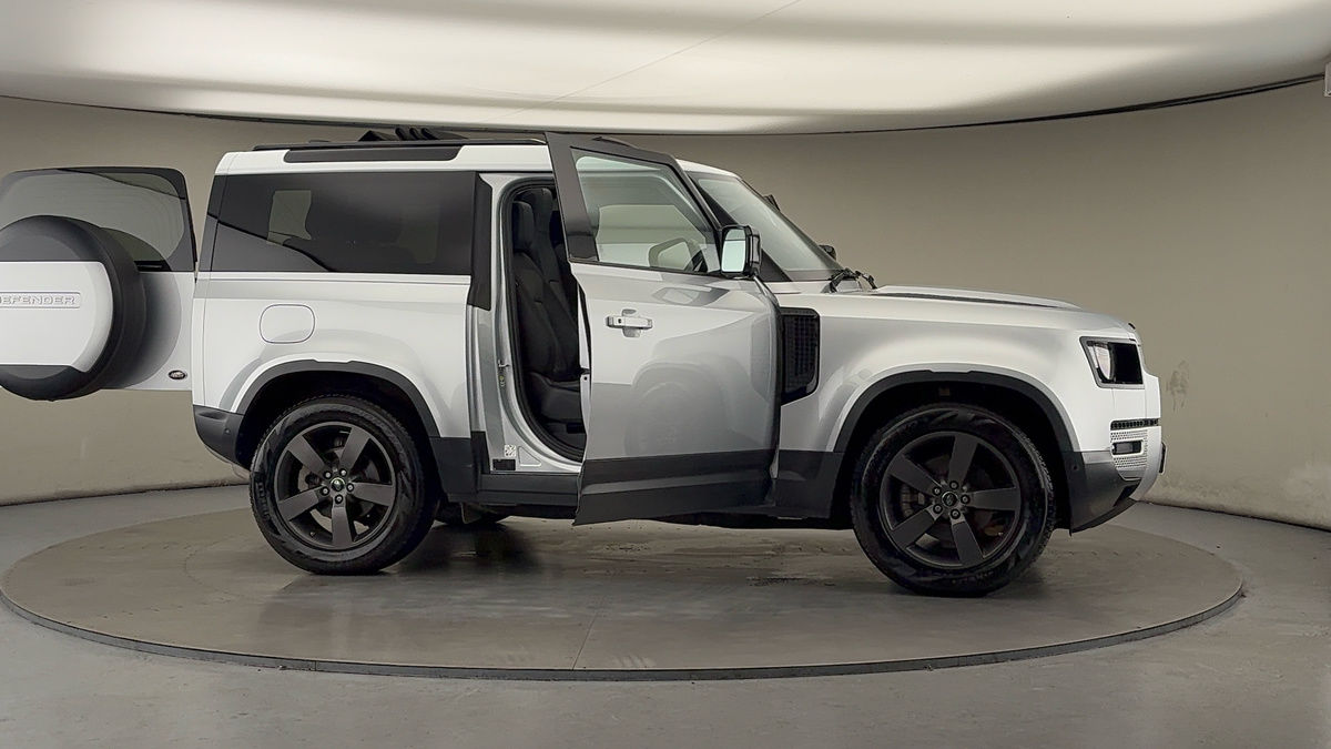 Used Land Rover Defender 90 2021 for sale - 76387100: Photo 56