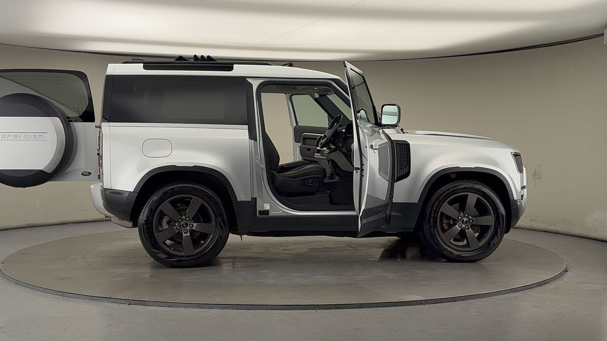 Used Land Rover Defender 90 2021 for sale - 76387100: Photo 57