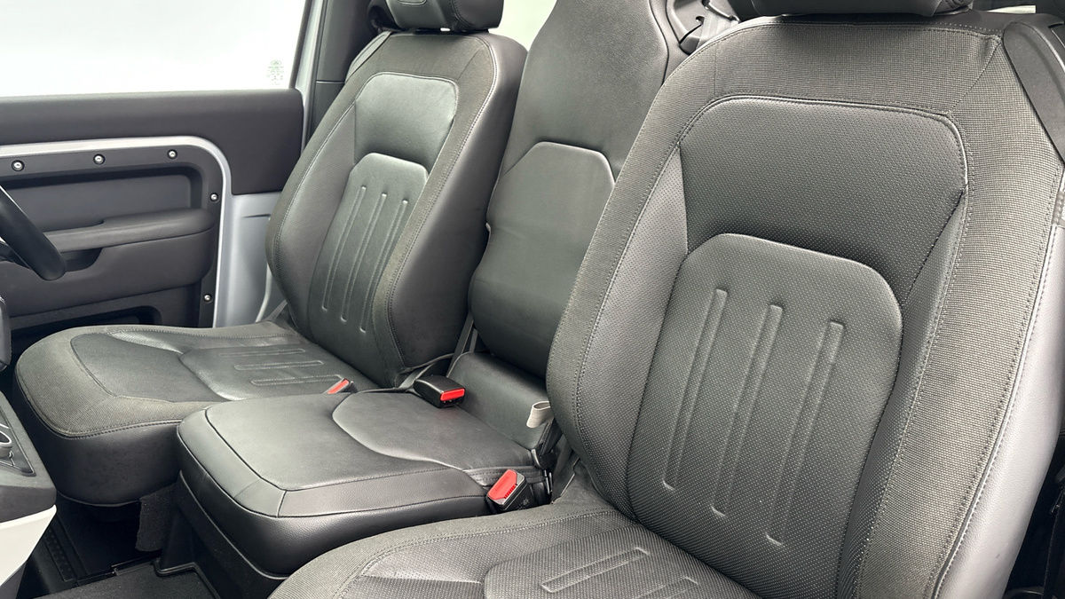 Used Land Rover Defender 90 2021 for sale - 76387100: Photo 7