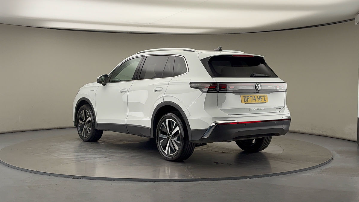 Used Volkswagen Tiguan 2024 for sale - 75974869: Photo 2