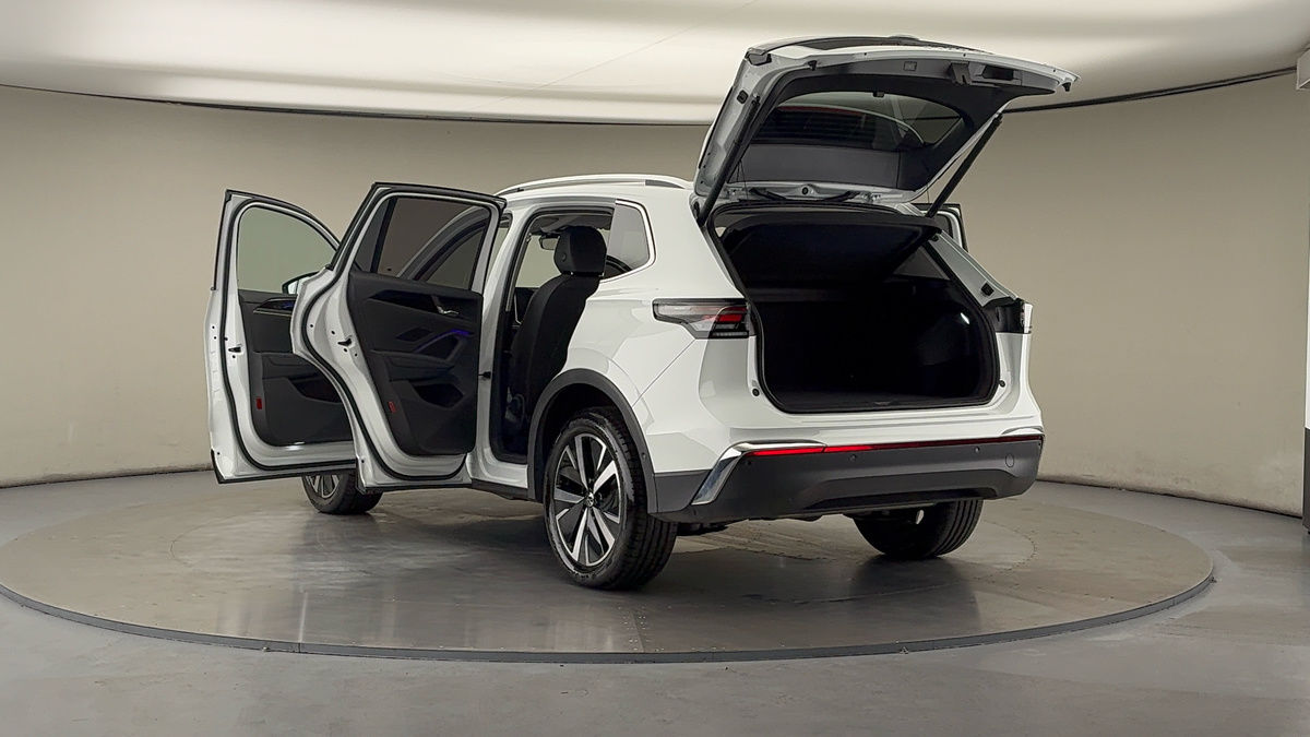 Used Volkswagen Tiguan 2024 for sale - 75974869: Photo 23