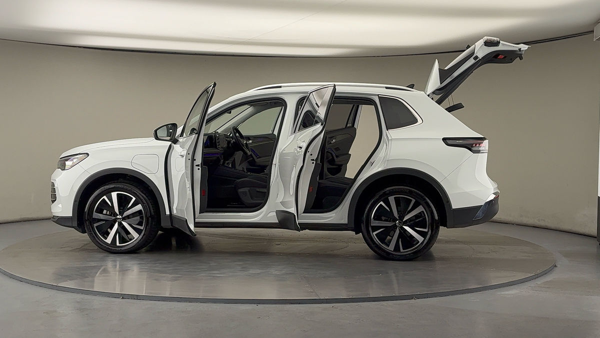 Used Volkswagen Tiguan 2024 for sale - 75974869: Photo 47