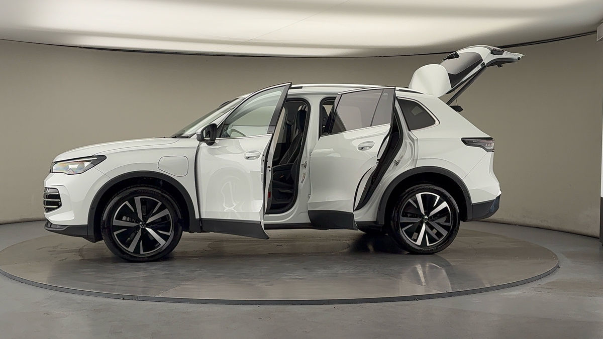 Used Volkswagen Tiguan 2024 for sale - 75974869: Photo 48