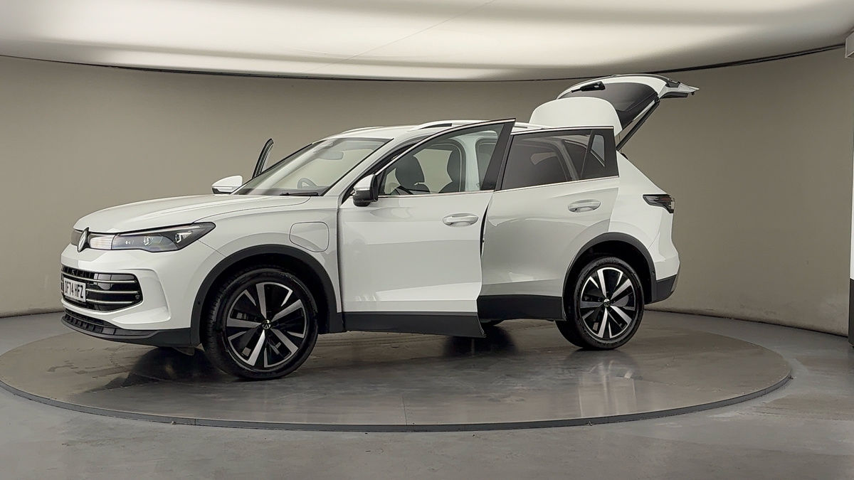 Used Volkswagen Tiguan 2024 for sale - 75974869: Photo 49