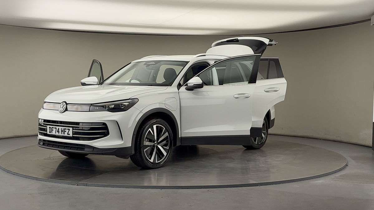 Used Volkswagen Tiguan 2024 for sale - 75974869: Photo 50