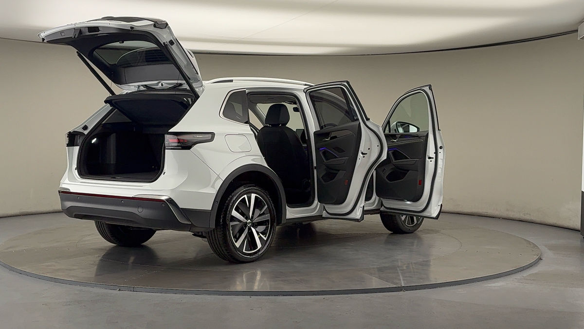 Used Volkswagen Tiguan 2024 for sale - 75974869: Photo 59