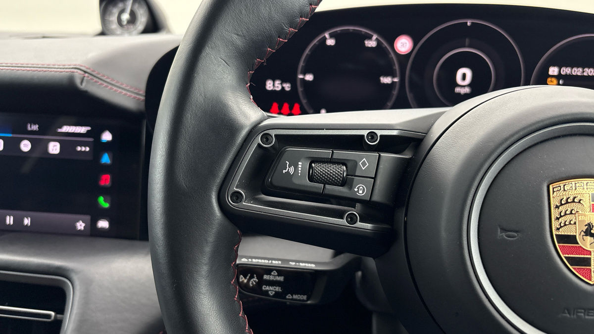 Used Porsche Taycan 2023 for sale - 77494500: Photo 13