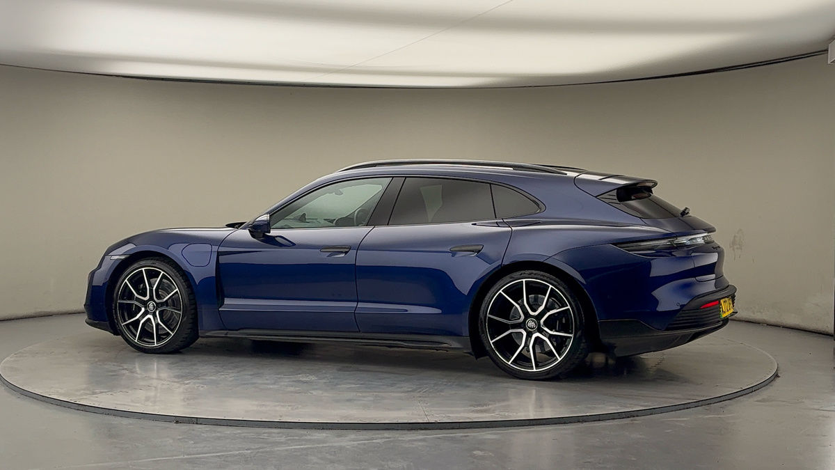 Used Porsche Taycan 2023 for sale - 77494500: Photo 29