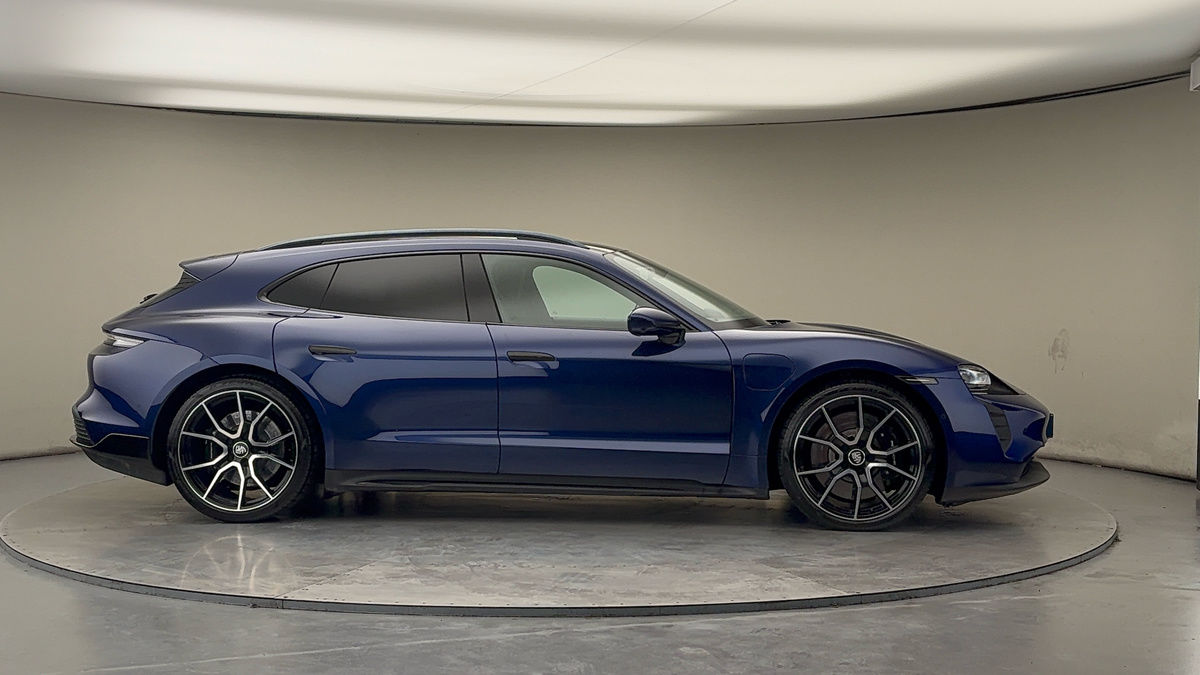 Used Porsche Taycan 2023 for sale - 77494500: Photo 39