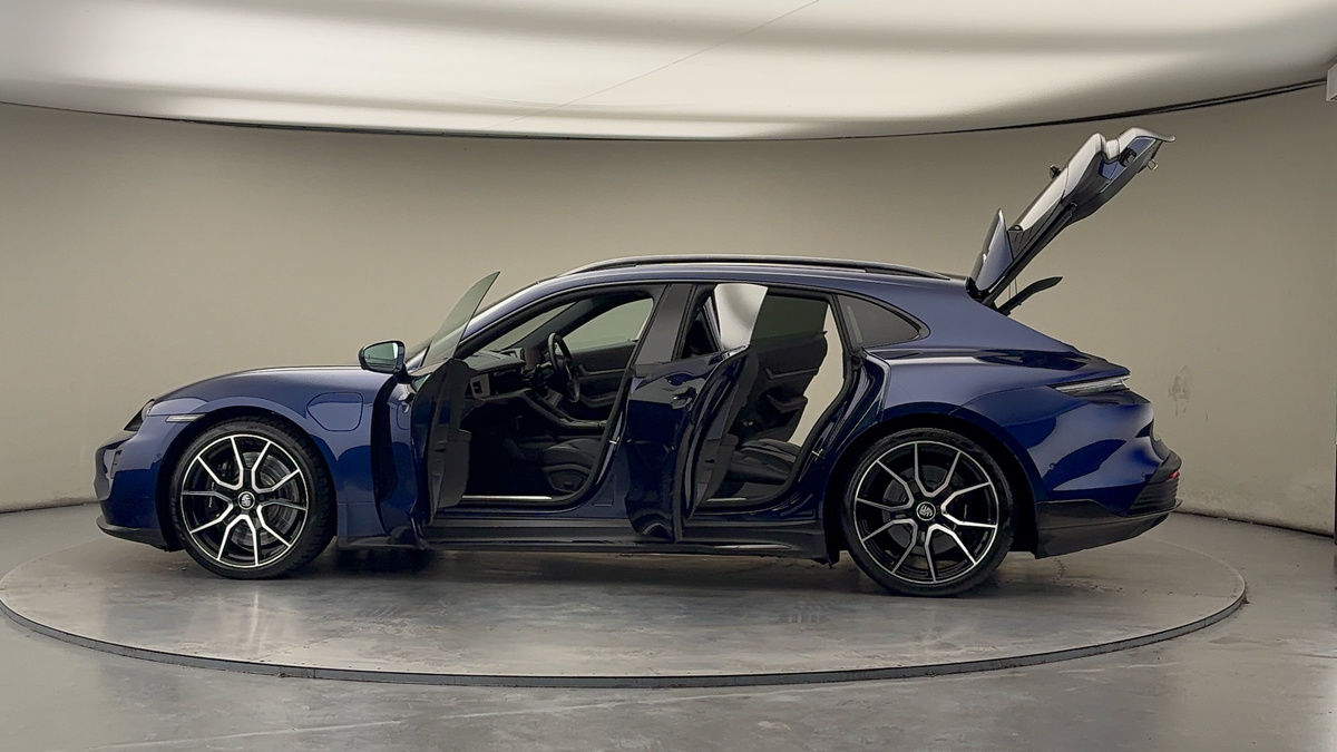 Used Porsche Taycan 2023 for sale - 77494500: Photo 49