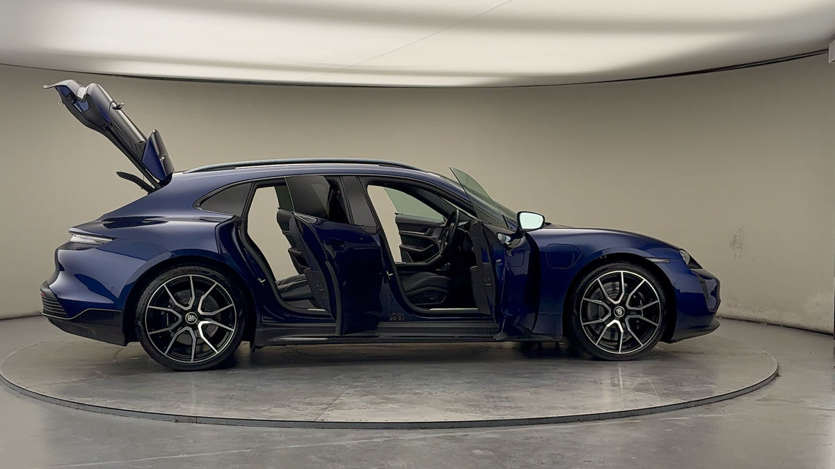 Used Porsche Taycan 2023 for sale - 77494500: Photo 59