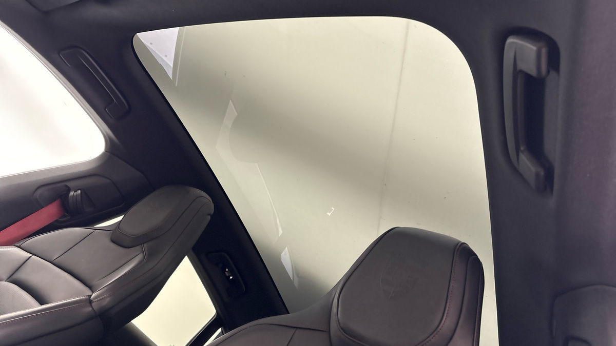 Used Porsche Taycan 2023 for sale - 77494500: Photo 6