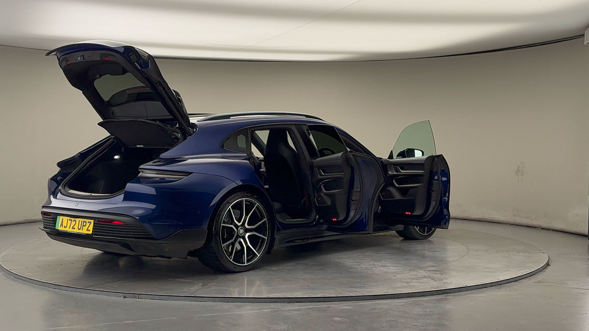 Used Porsche Taycan 2023 for sale - 77494500: Photo 61