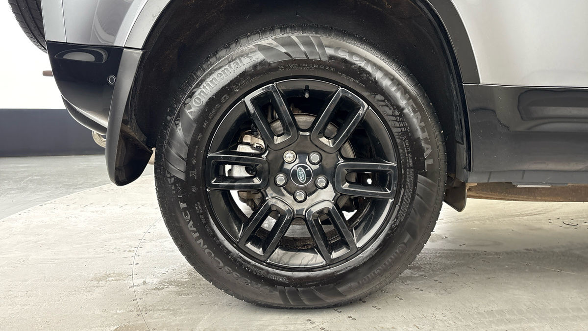 Used Land Rover Defender 110 2022 for sale - 76924147: Photo 10