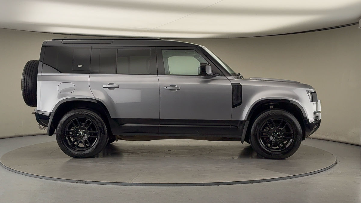 Used Land Rover Defender 110 2022 for sale - 76924147: Photo 16