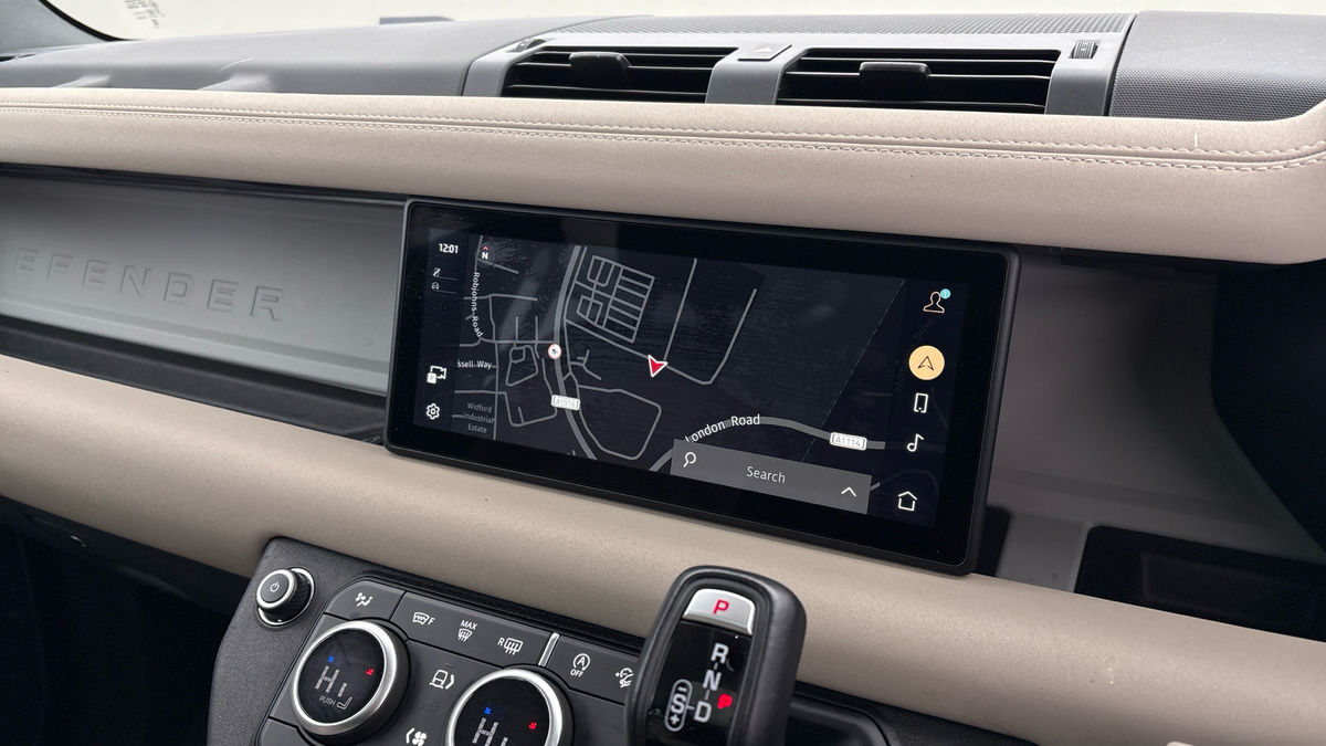 Used Land Rover Defender 110 2022 for sale - 76924147: Photo 17