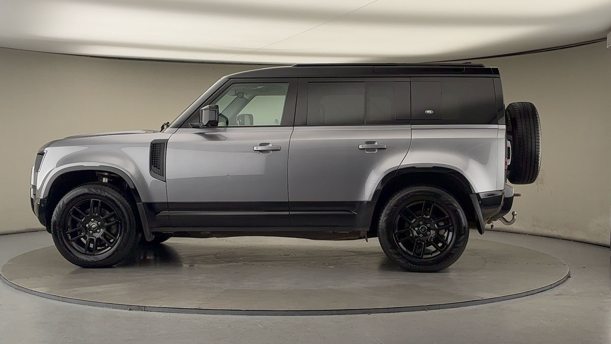 Used Land Rover Defender 110 2022 for sale - 76924147: Photo 28