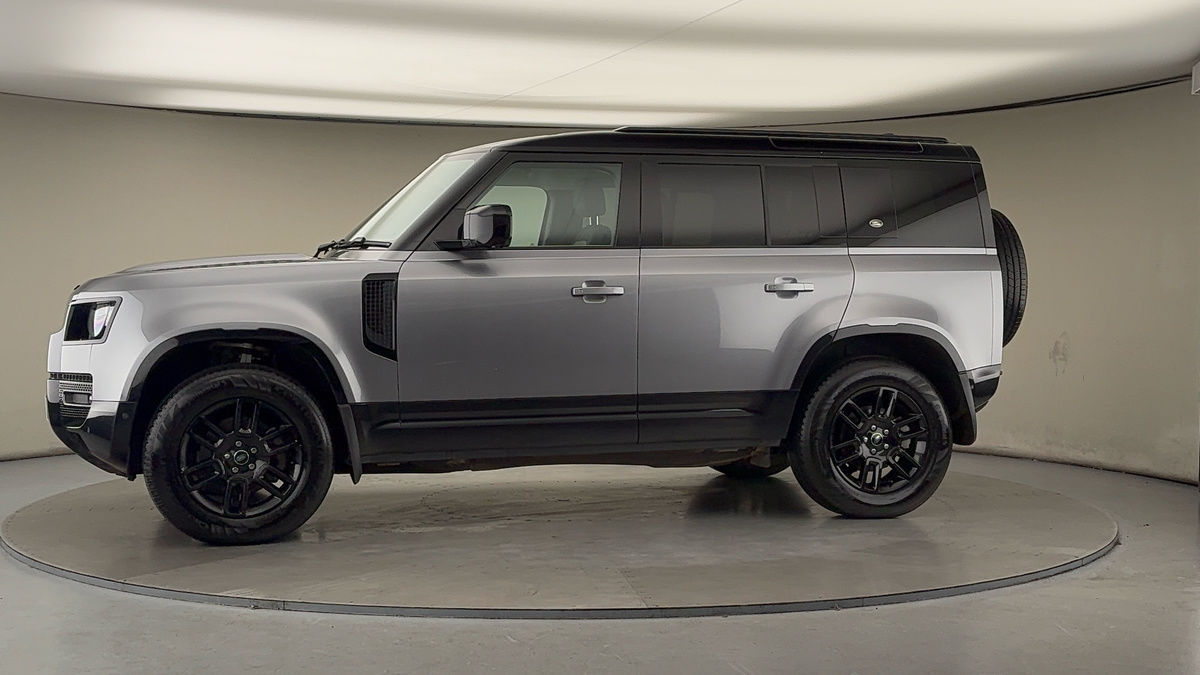 Used Land Rover Defender 110 2022 for sale - 76924147: Photo 29