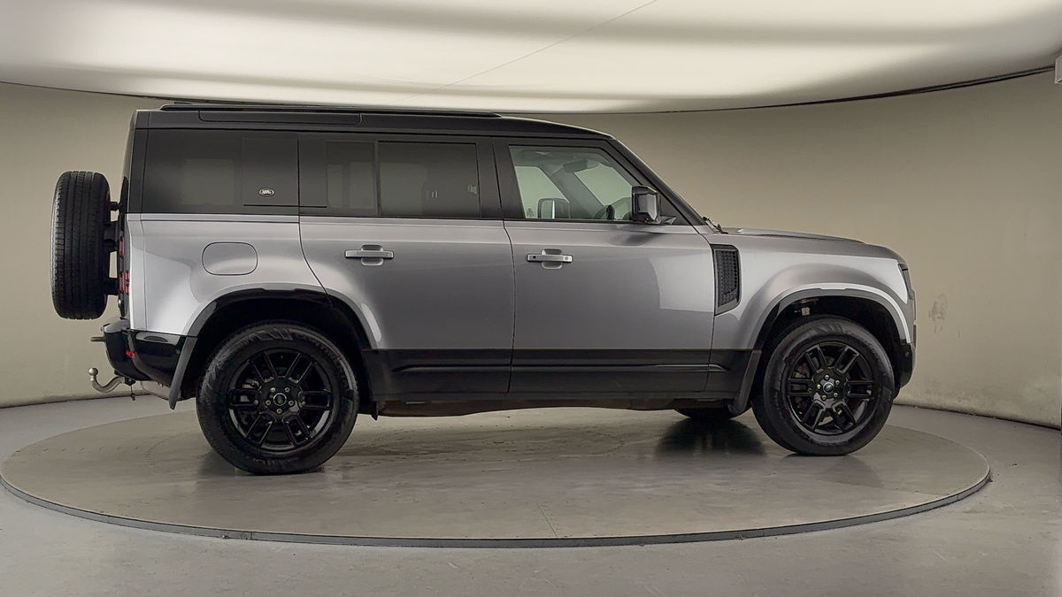 Used Land Rover Defender 110 2022 for sale - 76924147: Photo 38