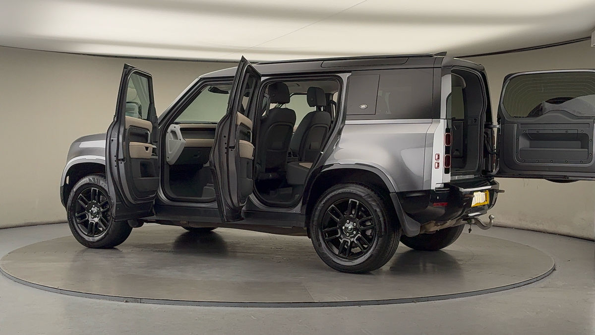 Used Land Rover Defender 110 2022 for sale - 76924147: Photo 46